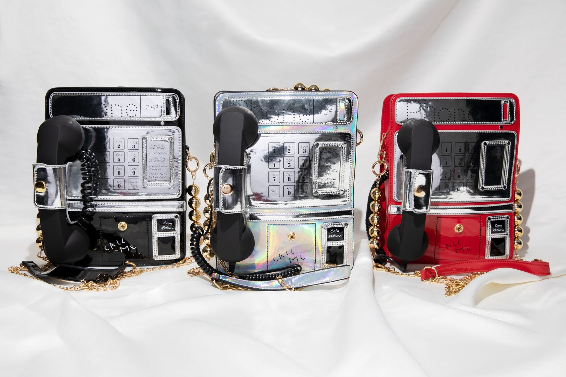 Ring! Ring! Ring! Gotta run to that Payphone before they hang up. The BBXO PEARL PAYPHONE SHOULDER BAG BLACK has a real phone receiver that you can make and take calls on! Styling options include Shoulder bag, Crossbody, Slingbag - it's totally up to your own interpretation.